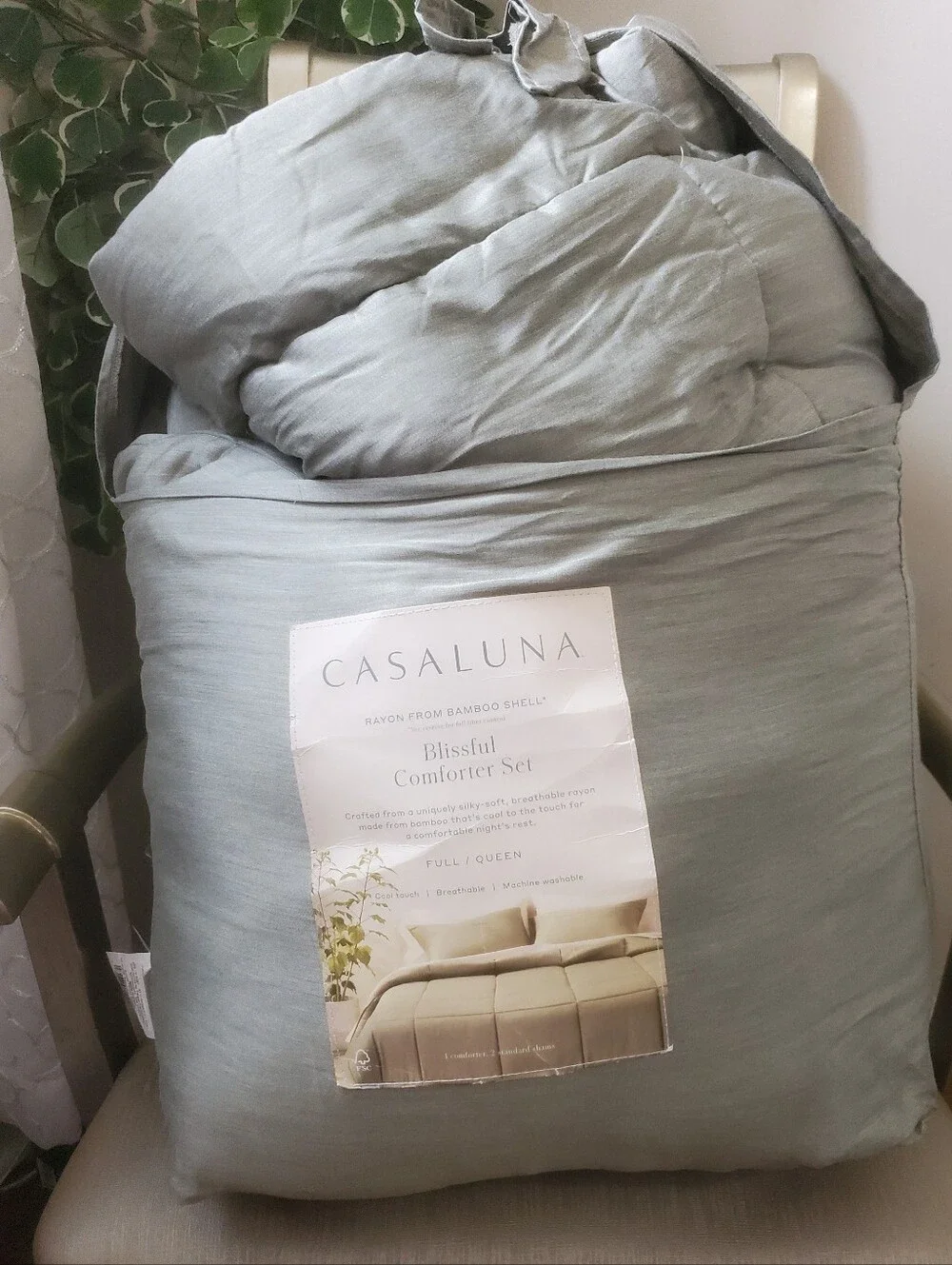 Casaluna NWT Full/Queen Rayon From Bamboo Comforter Set Olive Green